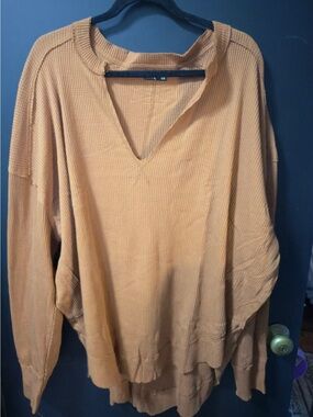 Siva- Oversized V-Neck Waffle Knit Sweater NWOT